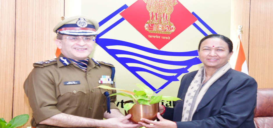 Newly appointed DGP Deepam Seth meets Chief Secretary Radha Raturi