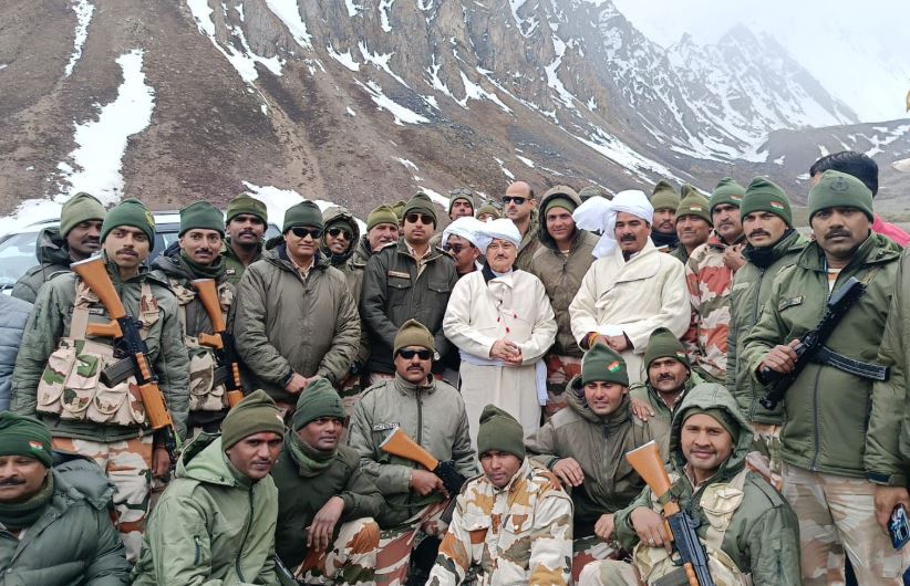 जवानों का बढ़ाया हौंसला