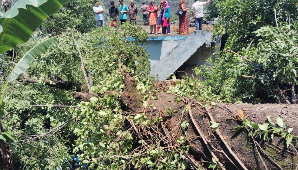 बारिश से भारी नुकसान