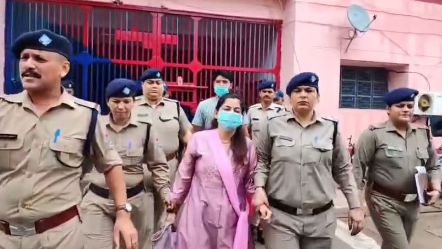 पूर्व भाजपा नेता रिमांड पर