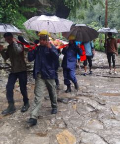 बड़ी खबर : केदारनाथ पैदल मार्ग पर पत्थर गिरने से एक यात्री की मौत