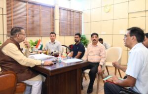 मंत्री जोशी ने की उपनल के विकास कार्यों की समीक्षा, अधिकारियों को जरूरी निर्देश