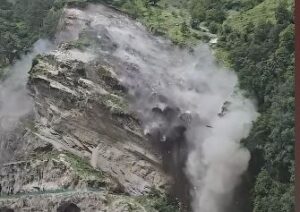 चमोली में बड़ा हादसा, THDC बैराज के पास भूस्खलन होने से 8 मजदूर घायल