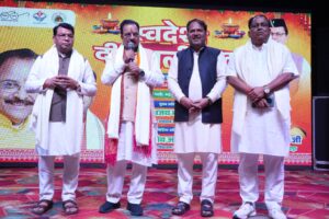 Udham Singh nagar: वोकल फॉर लोकल की परिकल्पना को साकार कर रहा स्वदेशी दिवाली मेला