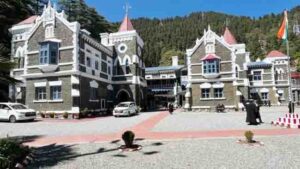 Nainital: रेप केस की जांच में लापरवाही पर हाईकोर्ट सख्त, जांच अधिकारी पर ₹10,000 जुर्माना