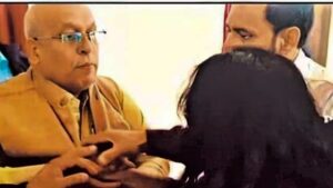 Uttarakhand: बेसिक शिक्षा निदेशालय में हंगामा, निदेशक और प्रदर्शनकारियों में हुई धक्का-मुक्की