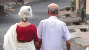 Haridwar: हरिद्वार में बड़ा फैसला, दुर्व्यवहार करने वाले बेटों को माता-पिता की संपत्ति से बेदखल