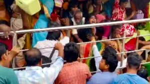 वेंकटेश्वर स्वामी मंदिर में भगदड़: 10 श्रद्धालुओं की मौत, कई घायल