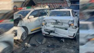 Uttarakhand: मोहब्बेवाला में तेज रफ्तार ट्रक ने छह वाहनों को मारी टक्कर, बड़ा हादसा टला