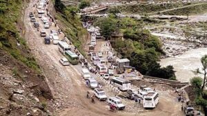 Uttarakhand: चारधाम यात्रा की सहायक सड़कों को ऑल वेदर रोड परियोजना में शामिल करने का प्रस्ताव, केंद्र से की गई अनुमति की मांग