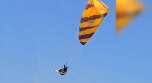 Uttarakhand: कपकोट में राष्ट्रीय पैराग्लाइडिंग प्रतियोगिता के दौरान दो पायलट घायल