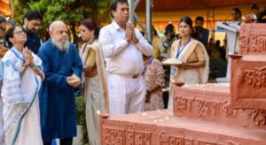 Bengal: राजबंशी समुदाय के नेता अनंत महाराज ने केंद्र पर लगाया भेदभाव का आरोप, राजनीतिक अटकलें तेज