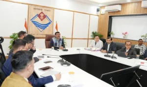 Uttarakhand: देहरादून सचिवालय में सचिव समिति की बैठक, कार्यों की समयबद्धता और कुंभ 2027 तैयारियों पर जोर