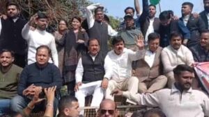 Uttarakhand: देहरादून में बढ़ते अपराधों पर कांग्रेस का प्रदर्शन, कानून व्यवस्था पर उठाए सवाल; एसएसपी बदले