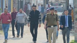 Uttarakhand: आंगनबाड़ी राशन गोदाम में डीएम का छापा, बाल श्रमिक मिले; खराब खाद्य सामग्री पर जांच के निर्देश