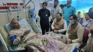 Uttarakhand: सांस लेने में दिक्कत के बाद कैबिनेट मंत्री सतपाल महाराज एम्स ऋषिकेश में भर्ती, मुख्यमंत्री धामी ने जाना हाल