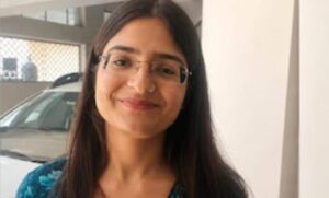 Uttarakhand: घर-घर टिफिन पहुंचाने वाली बेटी बनी एसडीएम, संघर्ष और मेहनत की मिसाल हैं मीनाक्षी भाटिया