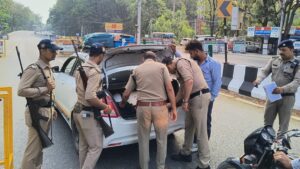 Uttarakhand: बम की धमकी के बाद देहरादून में हाई अलर्ट, पुलिस ने चलाया सघन चेकिंग अभियान
