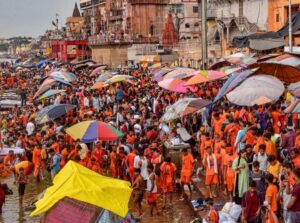 Uttarakhand: कांवड़ यात्रा के अंतिम चरण में हरिद्वार में उमड़ा आस्था का सैलाब, पार्किंग फुल तो बाजारों में बढ़ी रौनक