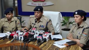 Uttarakhand: एम्स आवासीय परिसर में लाखों की चोरी का खुलासा, पुलिस ने आरोपी को दबोचा, जेवर और नकदी बरामद