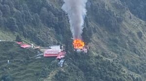 Uttarakhand: बागेश्वर के बदियाकोट में मां भगवती मंदिर में भीषण आग, नक्काशीदार ऐतिहासिक मंदिर को भारी नुकसान