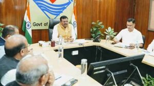 Uttarakhand: कुंभ 2027 की तैयारियों को लेकर मुख्य सचिव सख्त, समयसीमा में पूरे होंगे निर्माण कार्य; पार्किंग और यातायात पर विशेष जोर