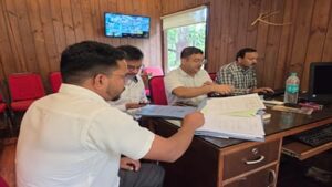 Nainital: रामनगर के दो रिजॉर्ट पर जीएसटी विभाग की छापेमारी, तीन करोड़ रुपये की राजस्व क्षति का खुलासा