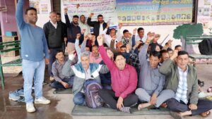 Uttarakhand: उत्तराखंड रोडवेज कर्मचारियों की अनिश्चितकालीन हड़ताल शुरू, ऋषिकेश से दिल्ली-लखनऊ समेत कई रूटों पर बस सेवाएं प्रभावित